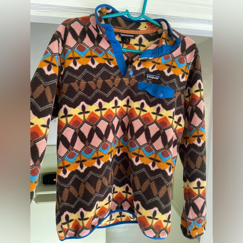 Patagonia fleece pullover size M women